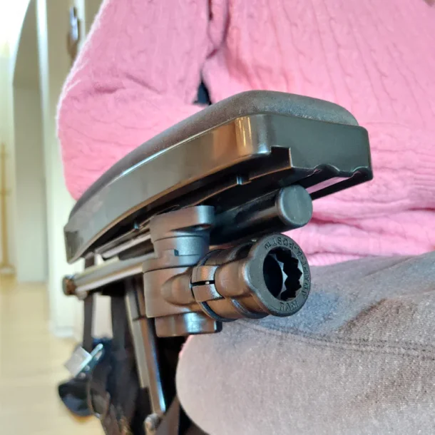 RAM Mounts Universal Krestolsskinnebase med Quick Release og Drejefunktion