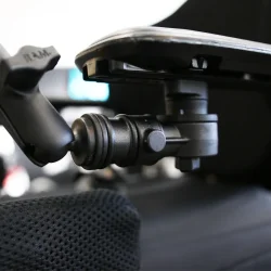 RAM Mounts Universal Krestolsskinnebase med Quick Release og Drejefunktion