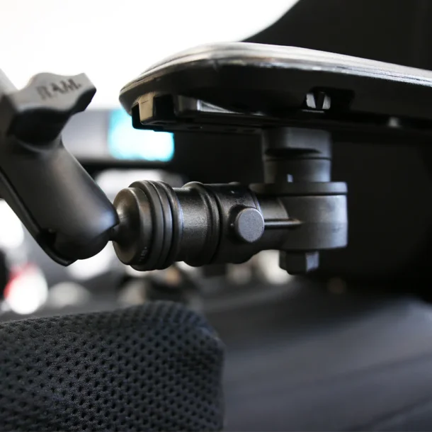 RAM Mounts Universal Krestolsskinnebase med Quick Release og Drejefunktion