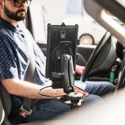 RAM Mounts tablet-holder med GDS Uni-Conn tilslutningsknap