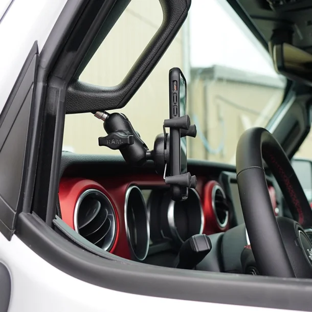 RAM Mounts B-strrelse med hul til 8mm bolt