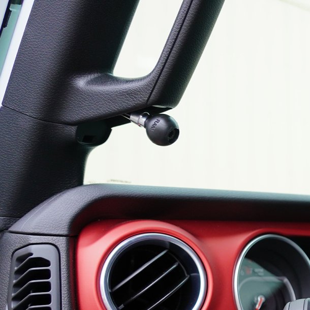 RAM Mounts B-strrelse med hul til 8mm bolt